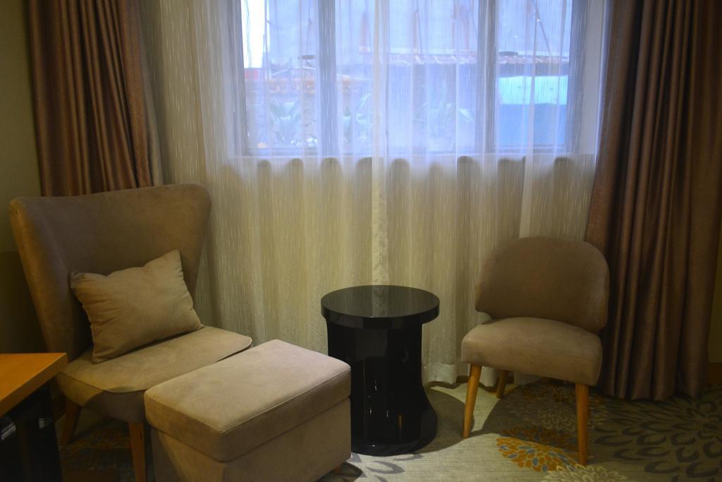 Lavande Hotel Zhuhai Gongbei Port Square Room photo